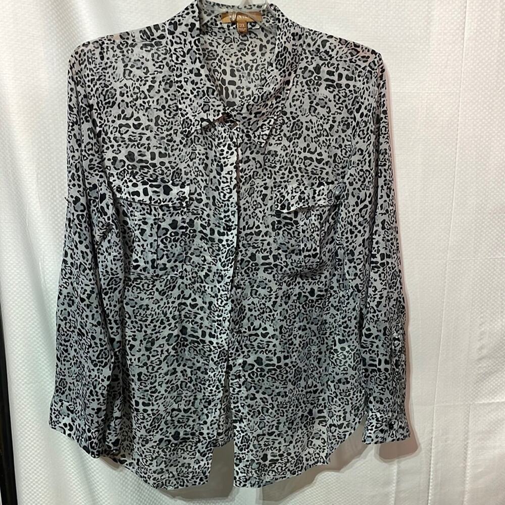 Ellen Tracy 2x animal print 1💯polyester long short sleeve blouse euc worn once